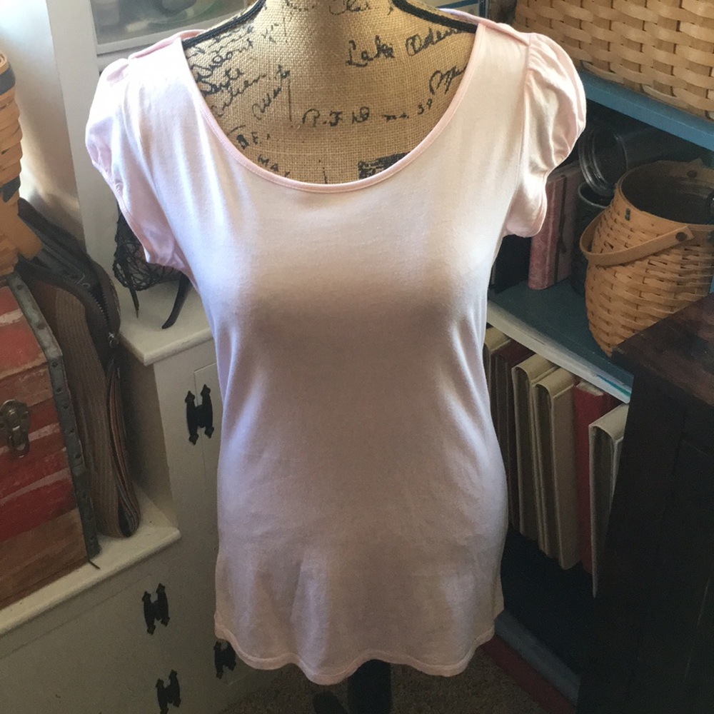 Gap t-shirt